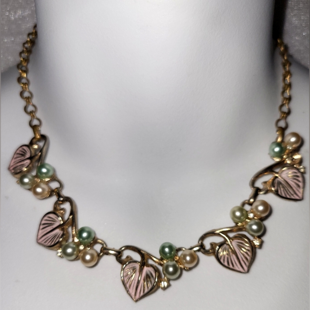 Vintage 50s Floral Faux Pearl Goldtone Choker / Necklace